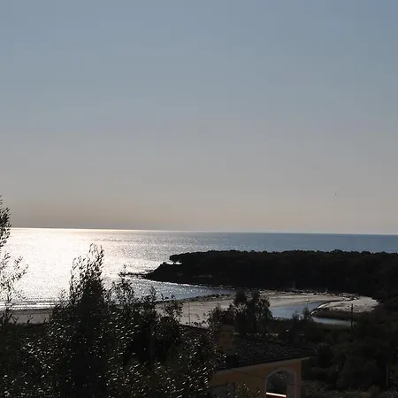 Il Glicine بيت للعطل كالا ليبيروتو