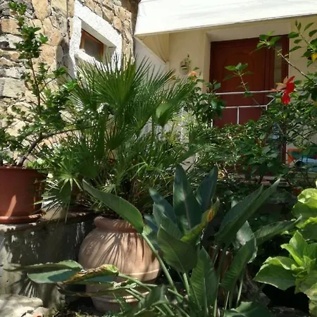 Il Glicine بيت للعطل *