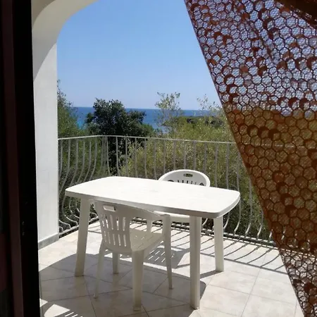 بيت للعطل Il Glicine